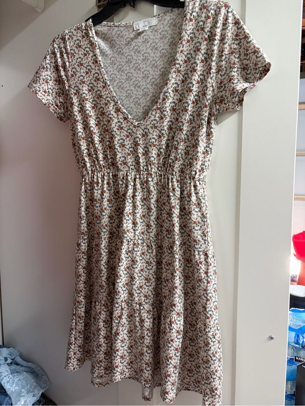 Tilly's Cream Floral V-Neck Short Dress